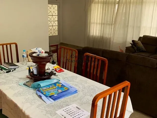 Casa com 350m² 3 quartos e 2 banheiros, à venda, no bairro Cidade Jardim em Jacareí