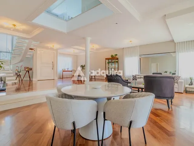 Casa com 465m² 3 quartos e 6 banheiros, para alugar, no bairro Oficinas em Ponta Grossa