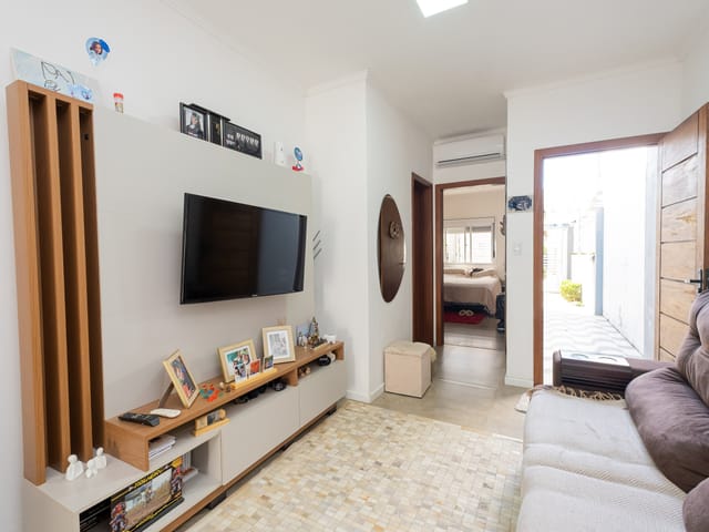 Casa com 150m² 2 quartos e 2 banheiros, à venda, no bairro Três Vendas em Pelotas