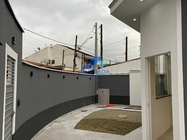 Casa com 250m² 3 quartos e 1 banheiro, à venda, no bairro Residencial Ana Maria em São José dos Campos