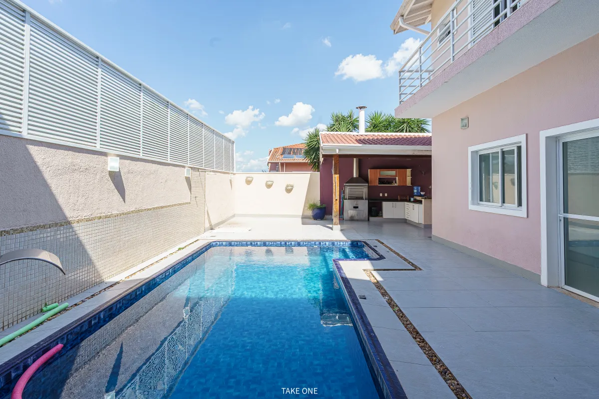 Casa no condomínio Paineiras para venda com 4 quartos, sendo 4 suítes, 402m²