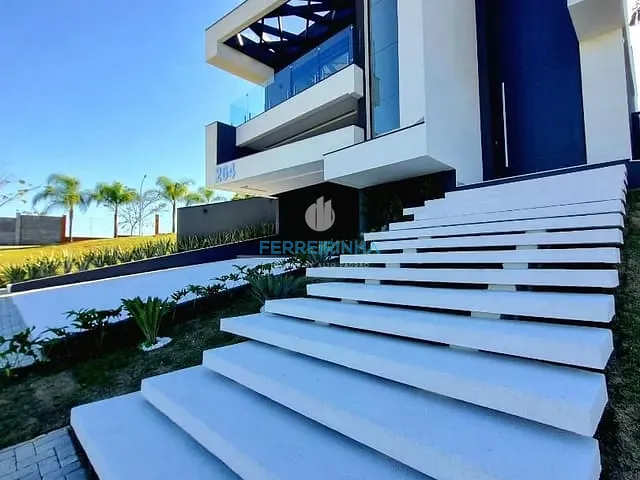 Casa com 460m² 4 quartos e 5 banheiros, à venda, no bairro Condomínio Residencial Alphaville em São José dos Campos