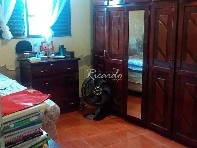 Casa com 200m² 2 quartos e 1 banheiro, à venda, no bairro Jardim São Bento em Arapongas