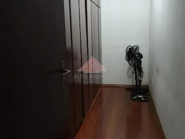 Casa com 240m² 3 quartos e 2 banheiros, à venda, no bairro Parque Bandeirantes em Mauá