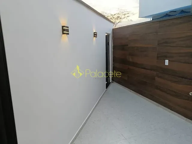 Casa com 170m² 2 quartos e 1 banheiro, à venda, no bairro Loteamento Residencial e Comercial Flamboyant em Pindamonhangaba