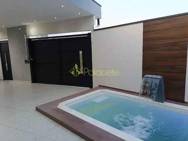 Casa com 170m² 2 quartos e 1 banheiro, à venda, no bairro Loteamento Residencial e Comercial Flamboyant em Pindamonhangaba