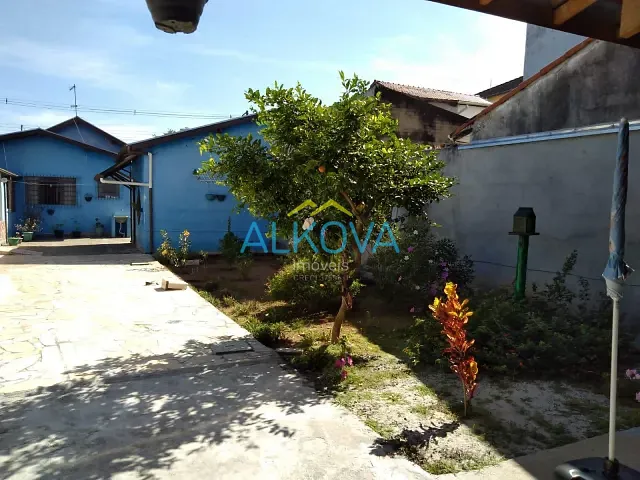 Casa com 400m² 2 quartos e 2 banheiros, à venda, no bairro Santana em São José dos Campos