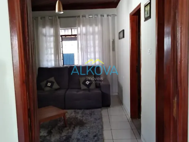 Casa com 400m² 2 quartos e 2 banheiros, à venda, no bairro Santana em São José dos Campos
