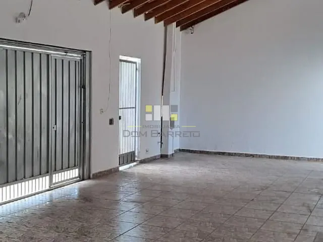 Casa com 300m² 3 quartos e 3 banheiros, para alugar, no bairro Parque Manoel de Vasconcelos em Sumaré