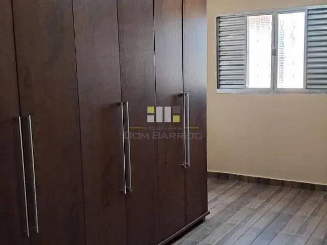 Casa com 300m² 3 quartos e 3 banheiros, para alugar, no bairro Parque Manoel de Vasconcelos em Sumaré