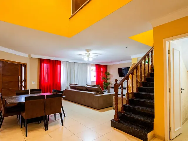Casa 4 quartos e 4 banheiros, à venda, no bairro Jardim Cristiane em Santo André