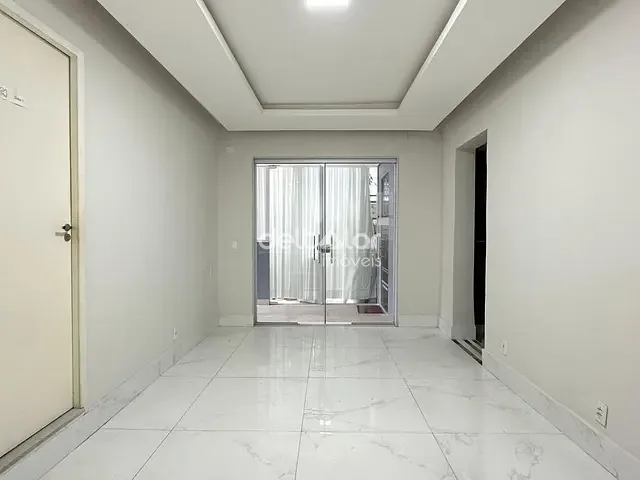 Casa com 200m², para alugar, no bairro São João Batista (Venda Nova) em Belo Horizonte