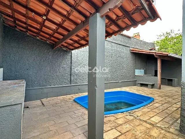 Casa com 200m², para alugar, no bairro São João Batista (Venda Nova) em Belo Horizonte