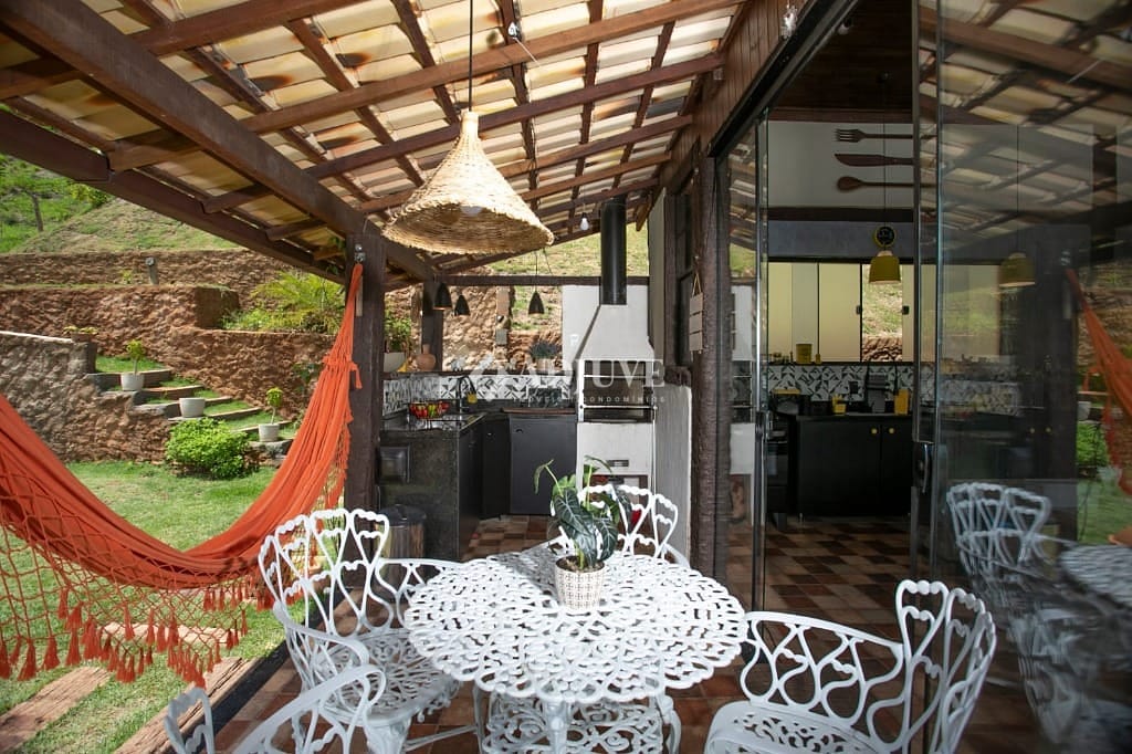 Casa à venda com 2 quartos, 150m² - Foto 6