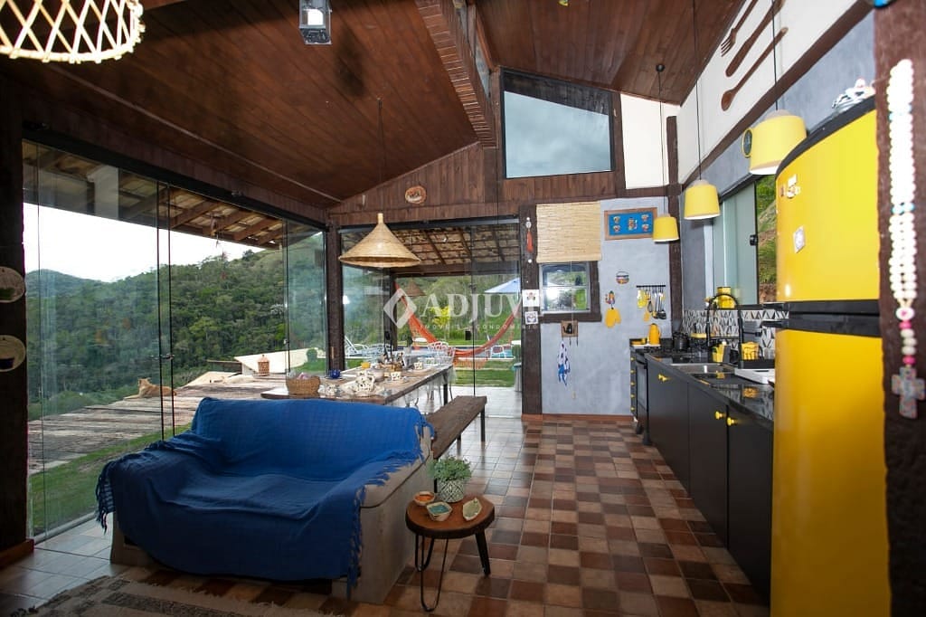 Casa à venda com 2 quartos, 150m² - Foto 10