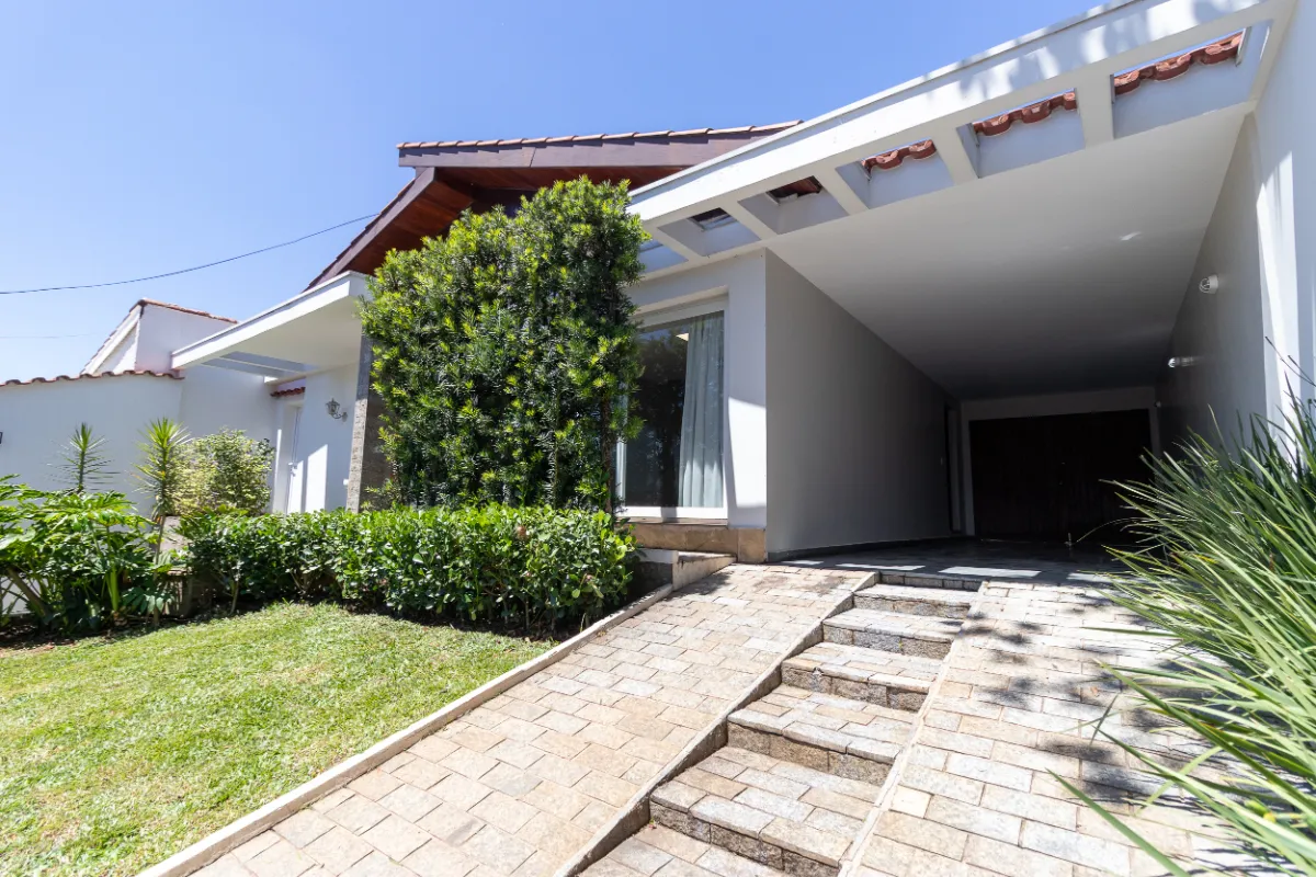 Casa para venda em Jardim Prudência com 4 quartos, sendo 1 suíte, 170m²