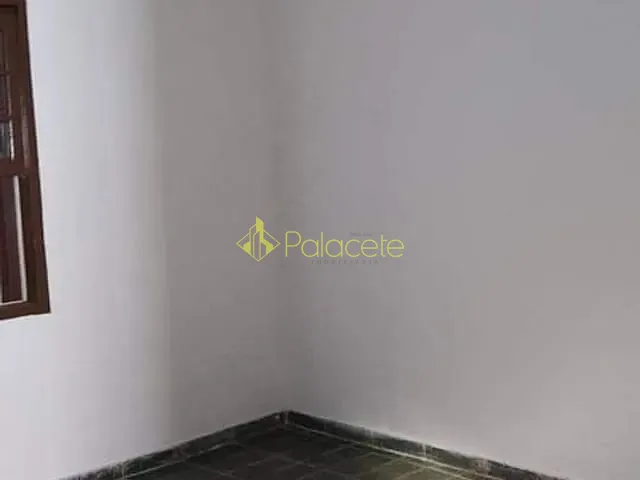 Casa com 250m² 2 quartos e 1 banheiro, à venda, no bairro Residencial Maricá em Pindamonhangaba