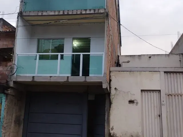 Casa com 260m² 3 quartos e 2 banheiros, para alugar, no bairro Milanez em Contagem