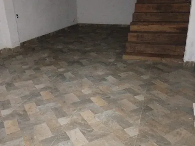Casa com 260m² 3 quartos e 2 banheiros, para alugar, no bairro Milanez em Contagem