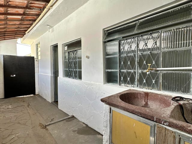 Foto do Casa - Casa com entrada coletiva para locação com 1 quarto, Piratininga (Venda Nova), Belo Horizonte, MG | Deltalar Imóveis