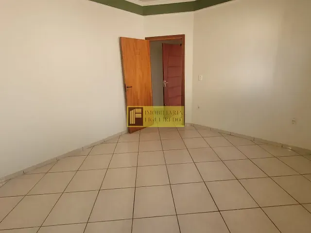 Casa 2 quartos e 2 banheiros, para alugar, no bairro Residencial Caetano em São José do Rio Preto