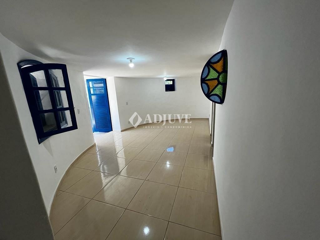 Casa à venda com 3 quartos, 105m² - Foto 12