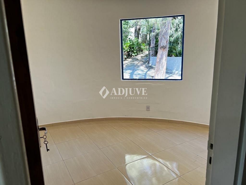 Casa à venda com 3 quartos, 105m² - Foto 7