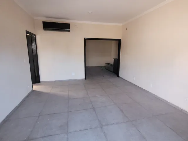 Foto do Sala - Sala para locação, com cozinha, banheiro e 2 salas. | IMOBILIARIA FIGUEIREDO