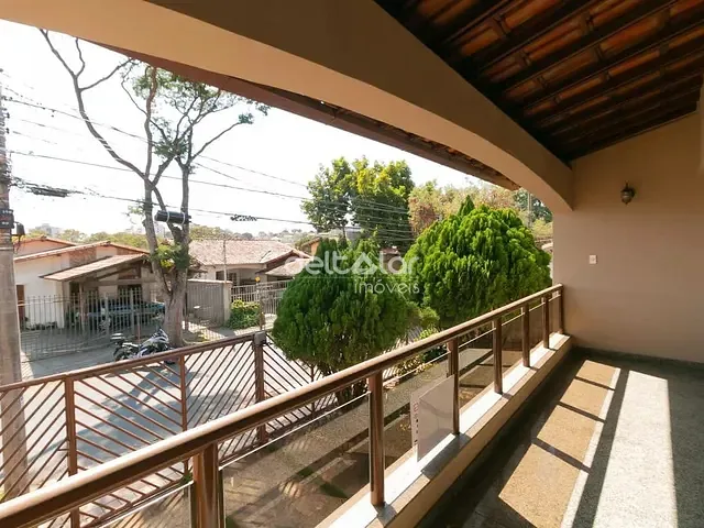 Casa com 360m² 5 quartos e 5 banheiros, para alugar, no bairro Itapoã em Belo Horizonte