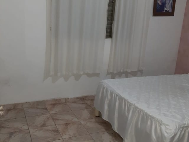 Casa 4 quartos e 2 banheiros, à venda, no bairro Conjunto Residencial Araretama em Pindamonhangaba