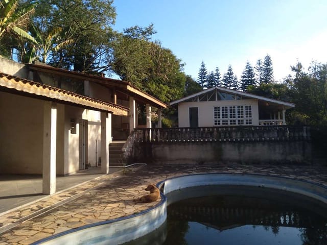 Casa com 1027m² 3 quartos e 3 banheiros, à venda, no bairro Chácara Vale do Rio Cotia em Carapicuíba