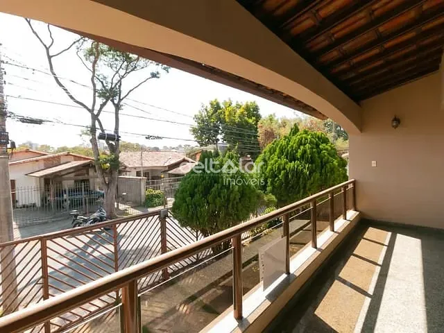 Casa com 360m² 5 quartos e 5 banheiros, à venda, no bairro Itapoã em Belo Horizonte