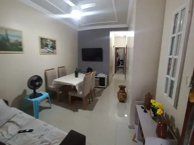 Casa 2 quartos e 1 banheiro, à venda, no bairro Parque Jóquei Club em Campos dos Goytacazes