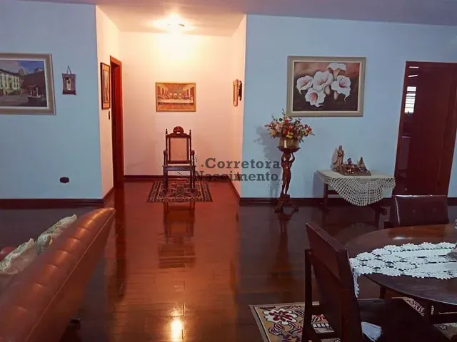 Casa com 800m² 4 quartos e 5 banheiros, à venda, no bairro Jardim Apolo em São José dos Campos