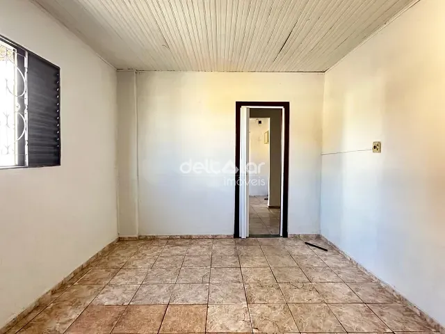 Casa com 45m² 1 quarto e 1 banheiro, para alugar, no bairro Tupi B em Belo Horizonte