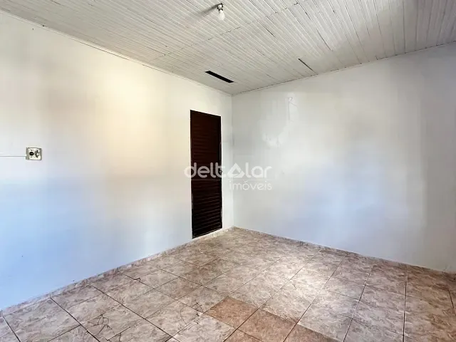Casa com 45m² 1 quarto e 1 banheiro, para alugar, no bairro Tupi B em Belo Horizonte