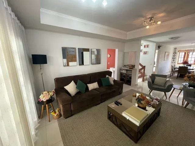 Casa com 500m² 3 quartos e 4 banheiros, à venda, no bairro Parque Nova Jandira em Jandira