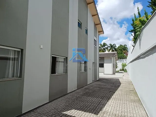 Casa 4 quartos e 6 banheiros, à venda ou para alugar, no bairro Jardim Santa Rosa em Itatiba