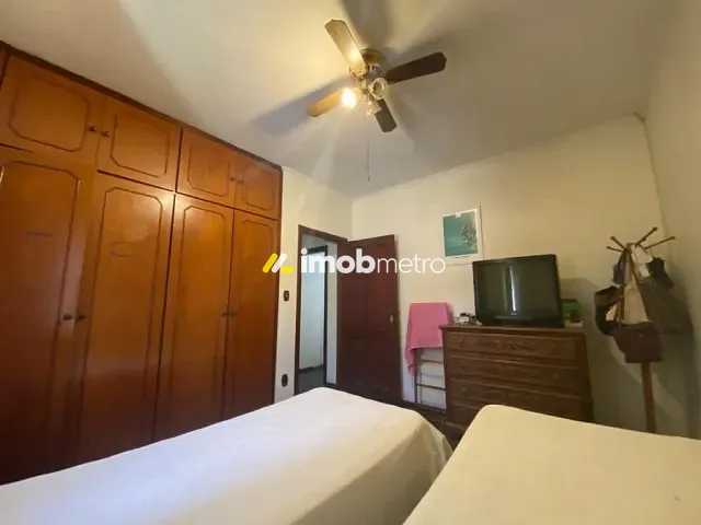 Casa com 500m² 5 quartos e 5 banheiros, para alugar, no bairro Vila Iza em Campinas