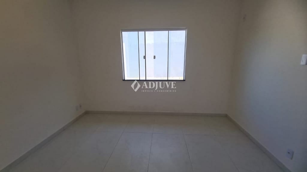 Casa à venda com 3 quartos, 105m² - Foto 14