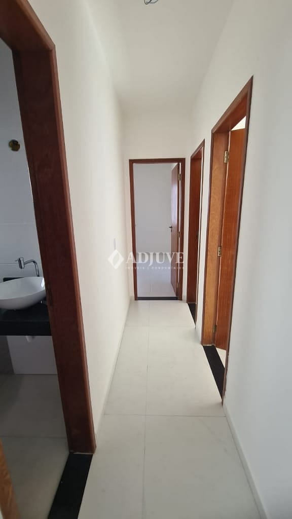 Casa à venda com 3 quartos, 105m² - Foto 9