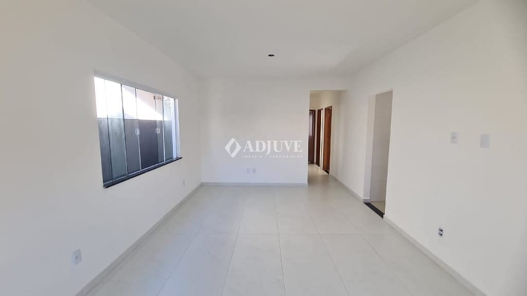 Casa à venda com 3 quartos, 105m² - Foto 3