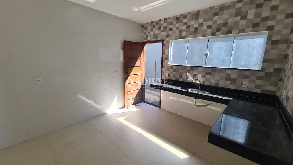 Casa à venda com 3 quartos, 105m² - Foto 6