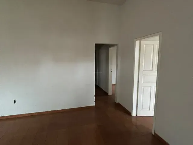 Casa com 432m² 3 quartos e 1 banheiro, à venda, no bairro Parque Leopoldina em Campos dos Goytacazes