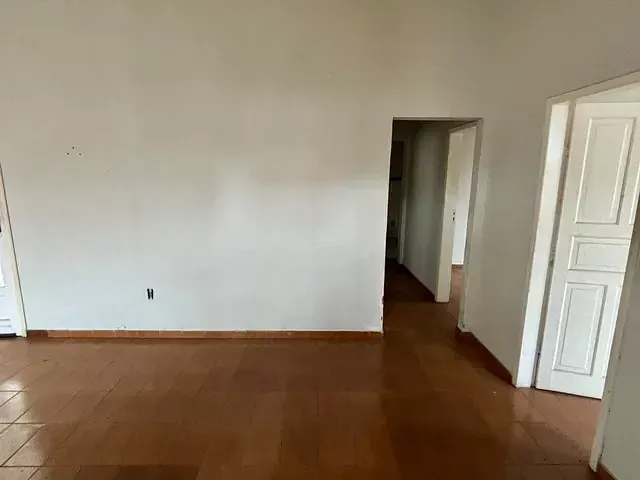 Casa com 432m² 3 quartos e 1 banheiro, à venda, no bairro Parque Leopoldina em Campos dos Goytacazes