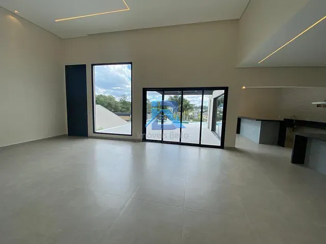 Casa com 275m² 3 quartos e 5 banheiros, à venda, no bairro Bairro Itapema em Itatiba