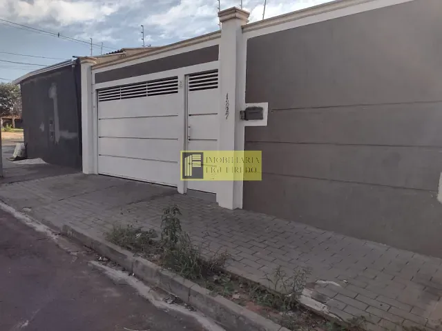 Casa 3 quartos e 2 banheiros, para alugar, no bairro Jardim Nunes em São José do Rio Preto