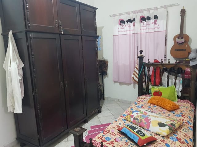 Casa com 133m² 2 quartos e 1 banheiro, à venda, no bairro Marieta Azeredo em Pindamonhangaba