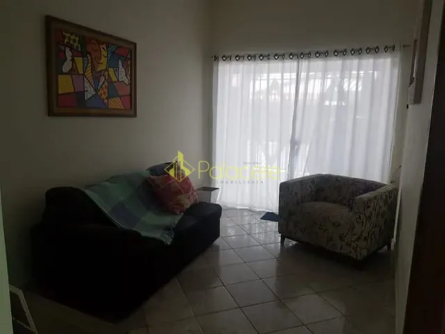 Casa com 133m² 2 quartos e 1 banheiro, à venda, no bairro Marieta Azeredo em Pindamonhangaba