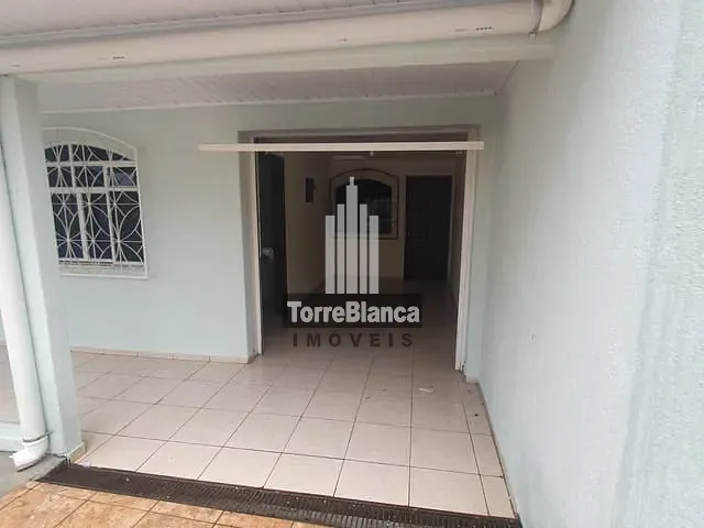 Casa com 382m² 5 quartos e 1 banheiro, à venda, no bairro Uvaranas em Ponta Grossa